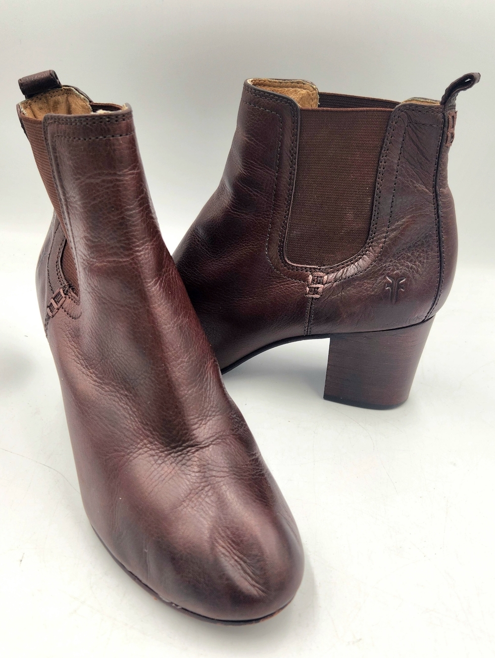 Frye Stella Chelsea Short Block Heel Boot Womens 7 Brown Leather Stretch Pull On